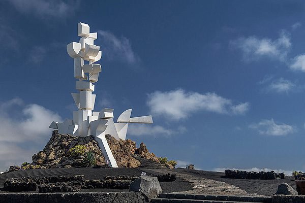 Museo del Campesino Canarian tradition and cuisine in a rural setting.